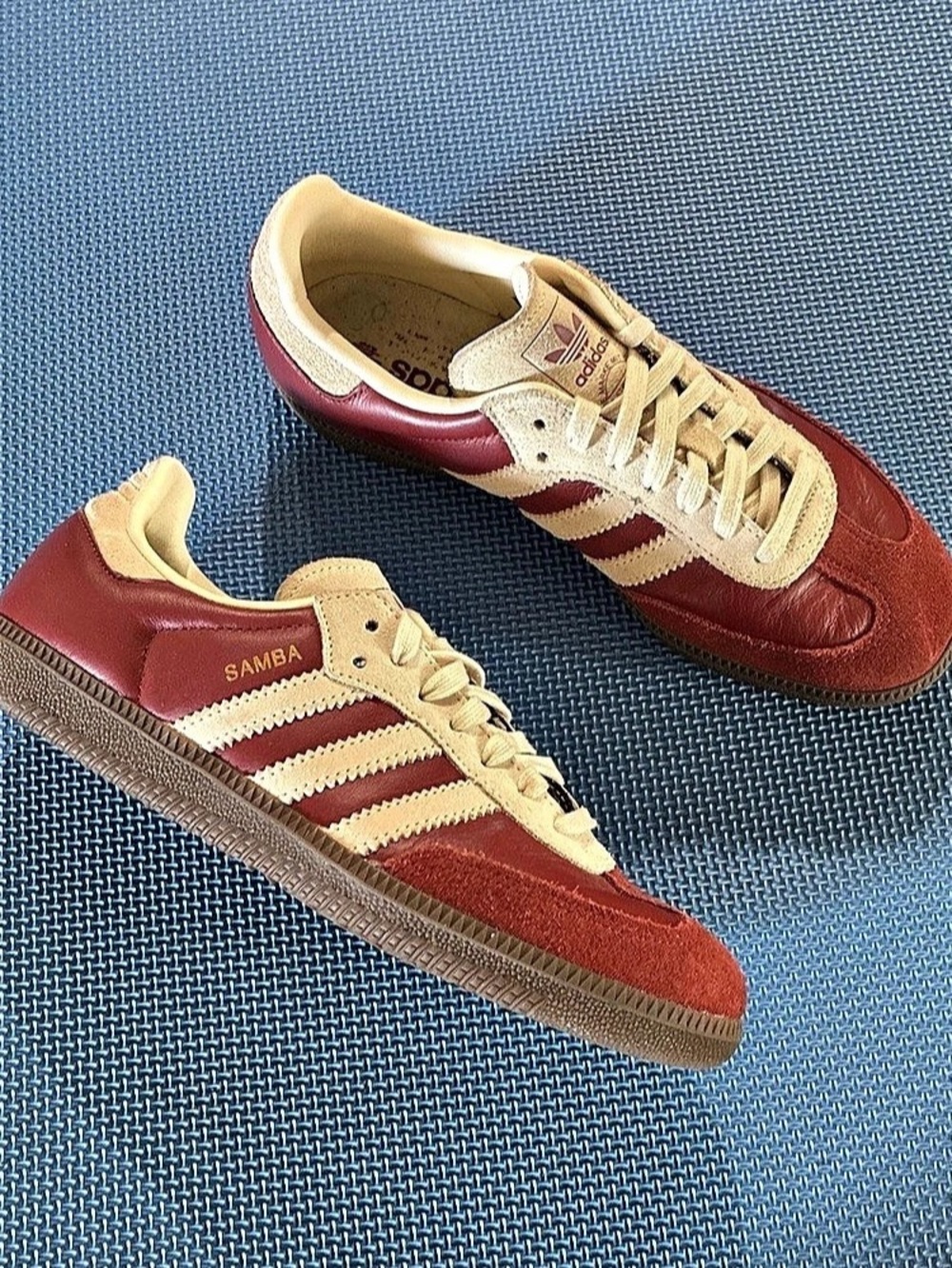 Adidas Samba Leather Unisex Sneakers in Burgundy & Cream